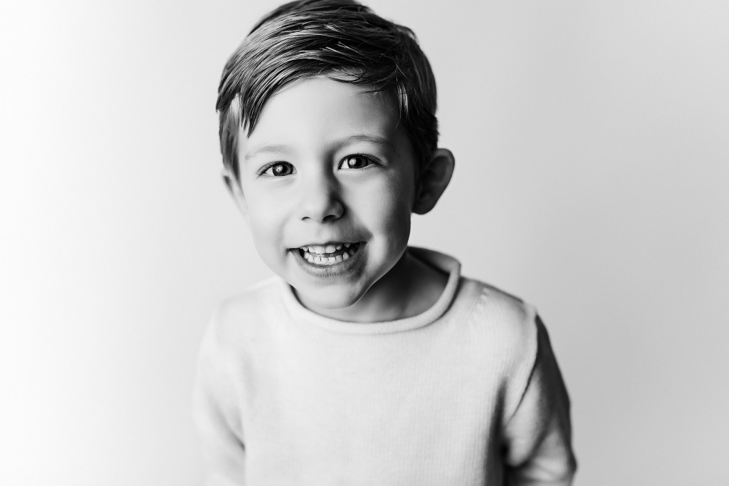 black and white photo session for kids. Photographer studio in rochester, michigan
